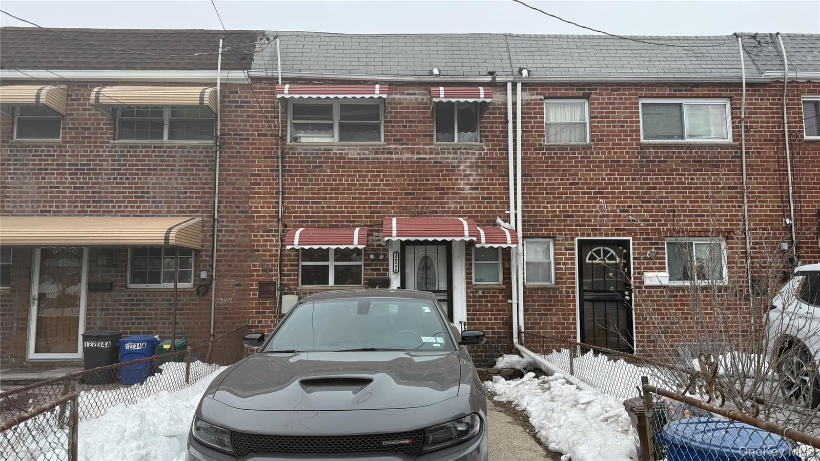 Undisclosed Address, Springfield Gardens, NY 11413 property exterior